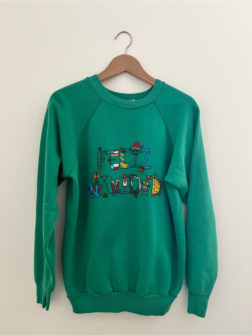 Vintage 90s Christmas Green Graphic Crewneck Sweater Feliz Navidad